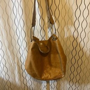 Canetti Collezioni Camel leather bag